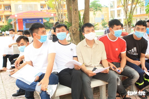 Sáng nay 10-8, thí sinh thi bài thi khoa học tự nhiên và khoa học xã hội - Ảnh 4. Sáng nay 10-8, thí sinh thi bài thi khoa học tự nhiên và khoa học xã hội - Ảnh 4.