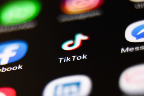 Nhiều hãng công nghệ, tài chính tìm giải pháp cứu TikTok ở Mỹ - Ảnh 1. Nhiều hãng công nghệ, tài chính tìm giải pháp cứu TikTok ở Mỹ - Ảnh 1.