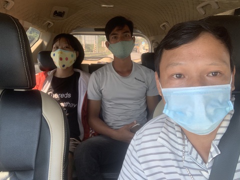 Đội xe miễn phí đưa mẹ bầu vượt cạn giữa mùa dịch - Ảnh 3. Đội xe miễn phí đưa mẹ bầu vượt cạn giữa mùa dịch - Ảnh 3.