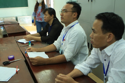 Những hình ảnh khởi động ngày đầu chấm thi tốt nghiệp THPT 2020 - Ảnh 3. Những hình ảnh khởi động ngày đầu chấm thi tốt nghiệp THPT 2020 - Ảnh 3.