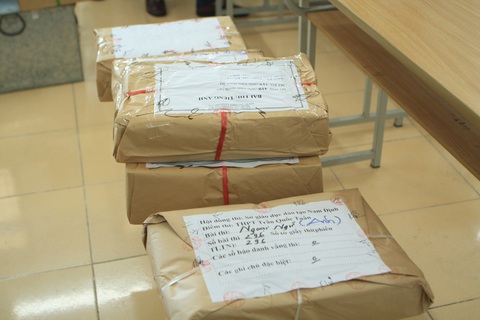 Những hình ảnh khởi động ngày đầu chấm thi tốt nghiệp THPT 2020 - Ảnh 4. Những hình ảnh khởi động ngày đầu chấm thi tốt nghiệp THPT 2020 - Ảnh 4.