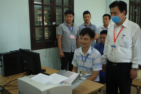 Những hình ảnh khởi động ngày đầu chấm thi tốt nghiệp THPT 2020 - Ảnh 8. Những hình ảnh khởi động ngày đầu chấm thi tốt nghiệp THPT 2020 - Ảnh 8.