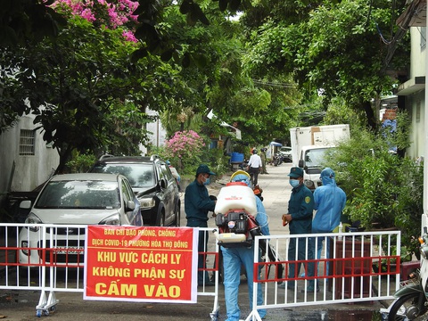 Đà Nẵng cách ly, khoanh vùng lập tức điểm nóng có người nhiễm COVID-19 - Ảnh 1. Đà Nẵng cách ly, khoanh vùng lập tức điểm nóng có người nhiễm COVID-19 - Ảnh 1.