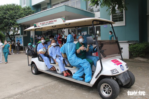 Bé gái 1 tuổi và 9 người khác ở Đà Nẵng được công bố khỏi COVID-19 - Ảnh 2. Bé gái 1 tuổi và 9 người khác ở Đà Nẵng được công bố khỏi COVID-19 - Ảnh 2.