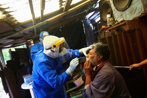 Dịch COVID-19 sáng 14-8: WHO nói thế giới đủ lo rồi, đừng sợ thực phẩm lây virus corona - Ảnh 4. Dịch COVID-19 sáng 14-8: WHO nói thế giới đủ lo rồi, đừng sợ thực phẩm lây virus corona - Ảnh 4.