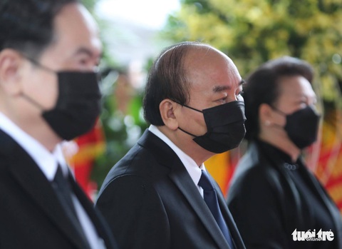 Hai ngày quốc tang, tưởng nhớ và tiễn biệt nguyên Tổng bí thư Lê Khả Phiêu - Ảnh 9. Hai ngày quốc tang, tưởng nhớ và tiễn biệt nguyên Tổng bí thư Lê Khả Phiêu - Ảnh 9.