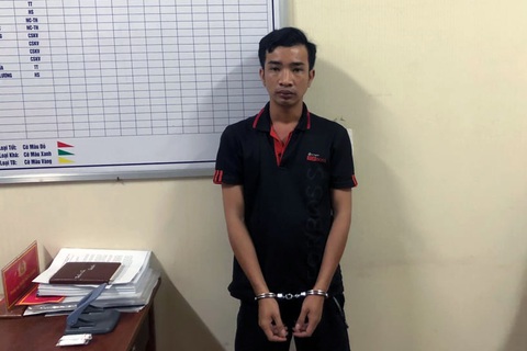 Bắt thanh niên làm giả con dấu, chữ ký của chủ tịch phường - Ảnh 1. Bắt thanh niên làm giả con dấu, chữ ký của chủ tịch phường - Ảnh 1.