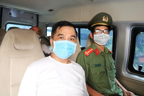 Trục xuất người đàn ông Trung Quốc đi chui sang Việt Nam để lấy vợ - Ảnh 1. Trục xuất người đàn ông Trung Quốc đi chui sang Việt Nam để lấy vợ - Ảnh 1.