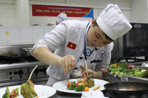 Theo học 4 ngành cơ hội việc làm rộng mở, thu nhập hấp dẫn - Ảnh 1. Theo học 4 ngành cơ hội việc làm rộng mở, thu nhập hấp dẫn - Ảnh 1.
