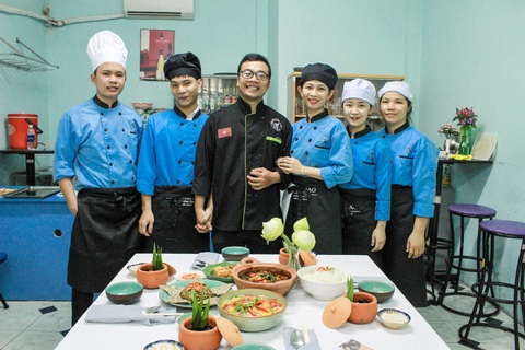 Theo học 4 ngành cơ hội việc làm rộng mở, thu nhập hấp dẫn - Ảnh 3. Theo học 4 ngành cơ hội việc làm rộng mở, thu nhập hấp dẫn - Ảnh 3.