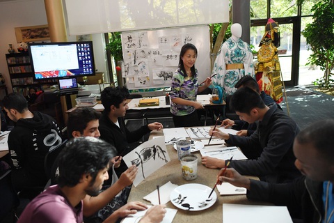 Mỹ: Viện Khổng Tử của Trung Quốc đang làm lệch lạc sinh viên - Ảnh 1. Mỹ: Viện Khổng Tử của Trung Quốc đang làm lệch lạc sinh viên - Ảnh 1.