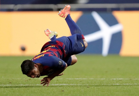 Messi lại vuốt mặt và những khoảnh khắc ấn tượng trận Bayern vùi dập Barca - Ảnh 23. Messi lại vuốt mặt và những khoảnh khắc ấn tượng trận Bayern vùi dập Barca - Ảnh 23.