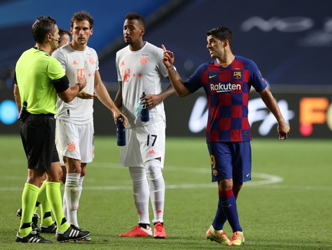 Messi lại vuốt mặt và những khoảnh khắc ấn tượng trận Bayern vùi dập Barca - Ảnh 24. Messi lại vuốt mặt và những khoảnh khắc ấn tượng trận Bayern vùi dập Barca - Ảnh 24.