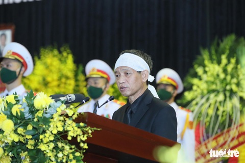 Tiễn đưa nguyên Tổng bí thư Lê Khả Phiêu về miền cao xanh - Ảnh 6. Tiễn đưa nguyên Tổng bí thư Lê Khả Phiêu về miền cao xanh - Ảnh 6.