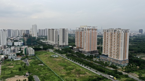 Truy thu thuế người bán nhà kê khai giá ảo - Ảnh 1. Truy thu thuế người bán nhà kê khai giá ảo - Ảnh 1.