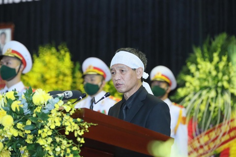 Con đã không thực hiện được ý nguyện của bố là rải tro cốt xuống 3 dòng sông - Ảnh 1. Con đã không thực hiện được ý nguyện của bố là rải tro cốt xuống 3 dòng sông - Ảnh 1.