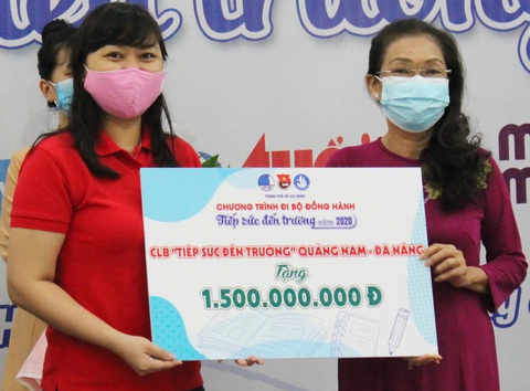 Gần 7 tỉ bước chân đồng hành ‘Tiếp sức đến trường’ - Ảnh 4. Gần 7 tỉ bước chân đồng hành ‘Tiếp sức đến trường’ - Ảnh 4.