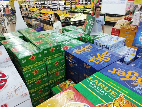 TP.HCM: Thu thuế rượu bia 7 tháng đầu năm giảm hơn 1.000 tỉ đồng - Ảnh 1. TP.HCM: Thu thuế rượu bia 7 tháng đầu năm giảm hơn 1.000 tỉ đồng - Ảnh 1.