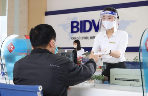 BIDV tặng 8,4 tỉ đồng cho khách gửi tiền tiết kiệm Lãi An Phát - Ảnh 1. BIDV tặng 8,4 tỉ đồng cho khách gửi tiền tiết kiệm Lãi An Phát - Ảnh 1.