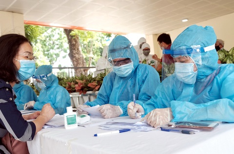 Xét nghiệm 4 lần mới phát hiện dương tính, liệu có lọt người bệnh COVID-19? - Ảnh 1. Xét nghiệm 4 lần mới phát hiện dương tính, liệu có lọt người bệnh COVID-19? - Ảnh 1.