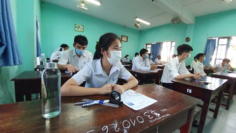 Đã xuất hiện bài thi ngữ văn xuất sắc 9,75 điểm - Ảnh 1. Đã xuất hiện bài thi ngữ văn xuất sắc 9,75 điểm - Ảnh 1.