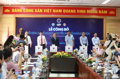 Chủ tịch Viettel: Chuyển đổi số để kết nối, chia sẻ nhiều hơn nữa - Ảnh 2. Chủ tịch Viettel: Chuyển đổi số để kết nối, chia sẻ nhiều hơn nữa - Ảnh 2.