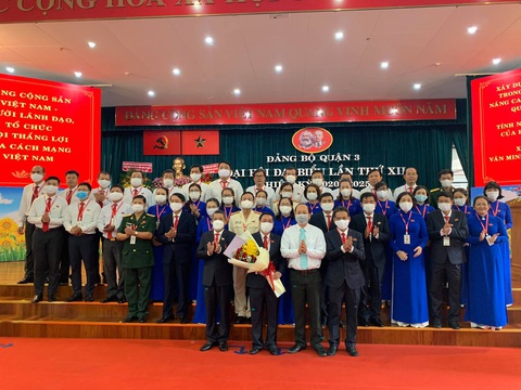 Ông Phạm Thành Kiên tái đắc cử bí thư Quận ủy quận 3 - Ảnh 1. Ông Phạm Thành Kiên tái đắc cử bí thư Quận ủy quận 3 - Ảnh 1.
