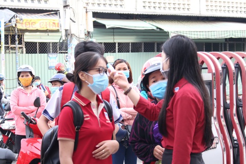 Tựu trường mùa dịch sẽ ra sao? - Ảnh 1. Tựu trường mùa dịch sẽ ra sao? - Ảnh 1.