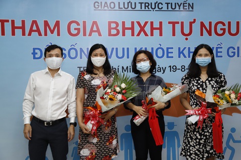 Đóng BHXH sao để được chăm sóc sức khỏe, lãnh lương hưu khi về già? - Ảnh 2. Đóng BHXH sao để được chăm sóc sức khỏe, lãnh lương hưu khi về già? - Ảnh 2.