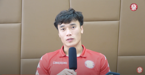 Thủ môn Bùi Tiến Dũng: Ngay cả khi sai lầm, bị quay lưng vẫn phải sửa chữa và kiên định - Ảnh 1. Thủ môn Bùi Tiến Dũng: Ngay cả khi sai lầm, bị quay lưng vẫn phải sửa chữa và kiên định - Ảnh 1.