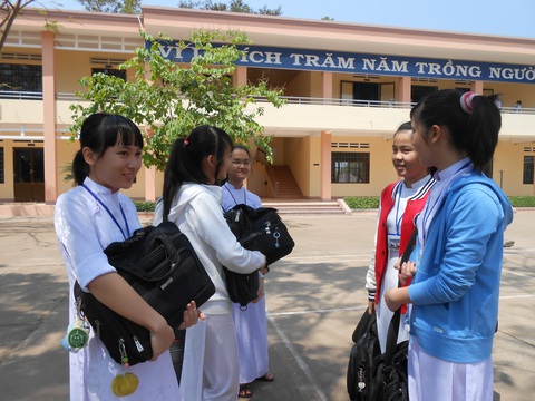 Bình Phước: 9.815 thí sinh đăng ký dự thi tốt nghiệp THPT năm 2020 - Ảnh 2. Bình Phước: 9.815 thí sinh đăng ký dự thi tốt nghiệp THPT năm 2020 - Ảnh 2.