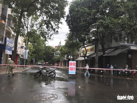 Cách ly xã hội, phong tỏa nhiều tuyến phố tại TP Buôn Ma Thuột - Ảnh 1. Cách ly xã hội, phong tỏa nhiều tuyến phố tại TP Buôn Ma Thuột - Ảnh 1.
