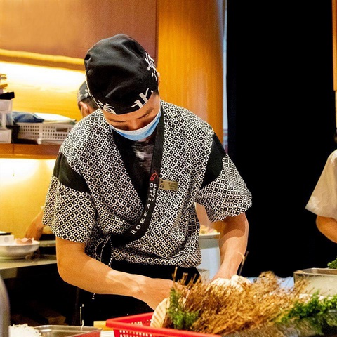 Nhà hàng Sushi Hokkaido Sachi không liên quan bệnh nhân COVID-19 - Ảnh 3. Nhà hàng Sushi Hokkaido Sachi không liên quan bệnh nhân COVID-19 - Ảnh 3.