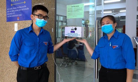 Chế máy đo thân nhiệt tự động hỗ trợ truy vết dịch tễ - Ảnh 5. Chế máy đo thân nhiệt tự động hỗ trợ truy vết dịch tễ - Ảnh 5.