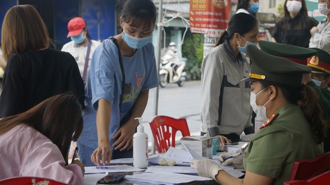 Hải Phòng, Quảng Ninh siết trở lại các cửa ngõ để ngăn dịch COVID-19 - Ảnh 2. Hải Phòng, Quảng Ninh siết trở lại các cửa ngõ để ngăn dịch COVID-19 - Ảnh 2.