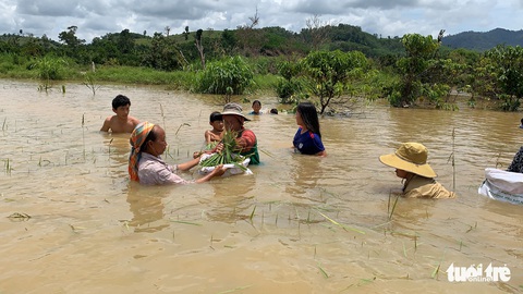 Hồ thủy lợi hơn 11 năm chưa đền bù cho dân sẽ gây ngập 800ha - Ảnh 1. Hồ thủy lợi hơn 11 năm chưa đền bù cho dân sẽ gây ngập 800ha - Ảnh 1.