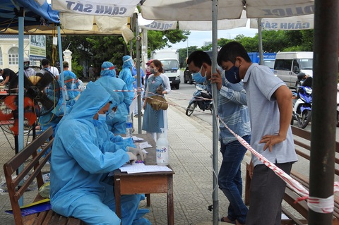 Đà Nẵng đề nghị các tỉnh, thành phố lập đường dây nóng tiếp nhận người dân về nơi cư trú - Ảnh 1. Đà Nẵng đề nghị các tỉnh, thành phố lập đường dây nóng tiếp nhận người dân về nơi cư trú - Ảnh 1.