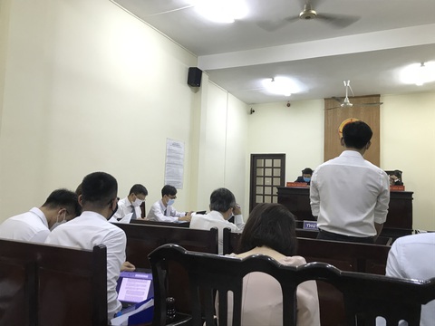 Tranh cãi gay gắt quanh việc thuê mặt bằng chuỗi siêu thị AuChan - Ảnh 1. Tranh cãi gay gắt quanh việc thuê mặt bằng chuỗi siêu thị AuChan - Ảnh 1.