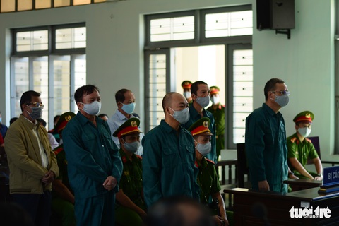 Các cựu lãnh đạo UBND TP Phan Thiết nhận án tù liên quan đến đất đai - Ảnh 1. Các cựu lãnh đạo UBND TP Phan Thiết nhận án tù liên quan đến đất đai - Ảnh 1.
