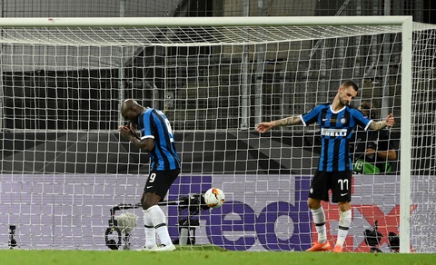 Khoảnh khắc Lukaku từ người hùng hóa tội đồ ở chung kết - Ảnh 11. Khoảnh khắc Lukaku từ người hùng hóa tội đồ ở chung kết - Ảnh 11.