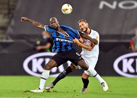 Khoảnh khắc Lukaku từ người hùng hóa tội đồ ở chung kết - Ảnh 5. Khoảnh khắc Lukaku từ người hùng hóa tội đồ ở chung kết - Ảnh 5.
