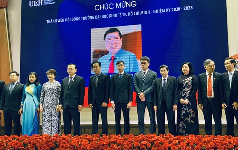 Chủ tịch UBND TP.HCM tham gia Hội đồng Trường ĐH Kinh tế TP.HCM - Ảnh 1. Chủ tịch UBND TP.HCM tham gia Hội đồng Trường ĐH Kinh tế TP.HCM - Ảnh 1.