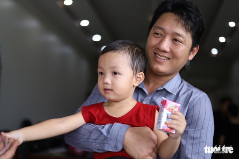 Bố bé trai bị bắt cóc: Tìm thấy con, cả gia tài không thể đo đếm được - Ảnh 1. Bố bé trai bị bắt cóc: Tìm thấy con, cả gia tài không thể đo đếm được - Ảnh 1.