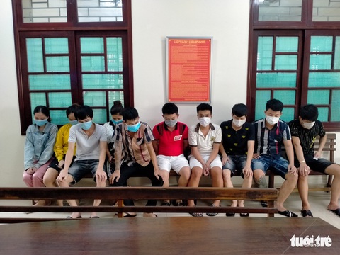 Phát hiện 10 thanh niên mừng sinh nhật, chơi ma túy giữa mùa dịch ở Đà Nẵng - Ảnh 1. Phát hiện 10 thanh niên mừng sinh nhật, chơi ma túy giữa mùa dịch ở Đà Nẵng - Ảnh 1.