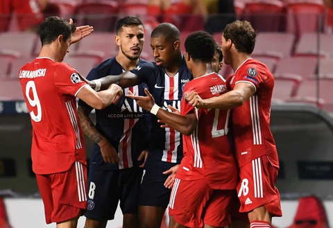 Những khoảnh khắc Neuer cứu thua xuất thần giúp Bayern vô địch - Ảnh 14. Những khoảnh khắc Neuer cứu thua xuất thần giúp Bayern vô địch - Ảnh 14.