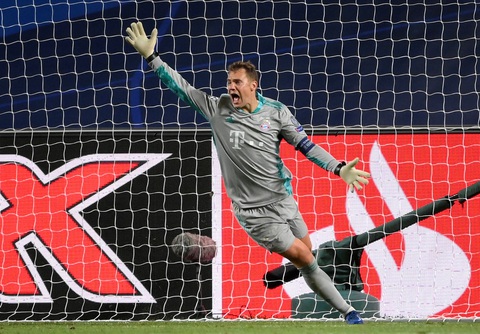 Những khoảnh khắc Neuer cứu thua xuất thần giúp Bayern vô địch - Ảnh 9. Những khoảnh khắc Neuer cứu thua xuất thần giúp Bayern vô địch - Ảnh 9.