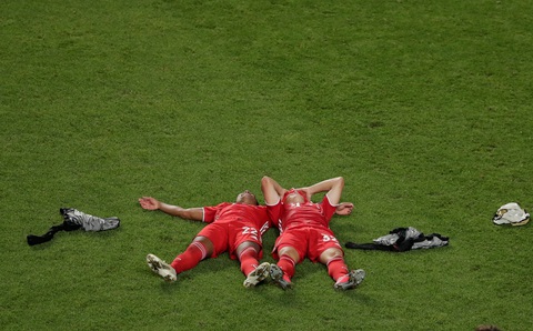 Những khoảnh khắc Neuer cứu thua xuất thần giúp Bayern vô địch - Ảnh 18. Những khoảnh khắc Neuer cứu thua xuất thần giúp Bayern vô địch - Ảnh 18.