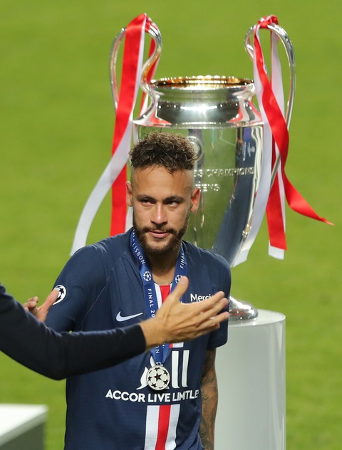 Những khoảnh khắc Neuer cứu thua xuất thần giúp Bayern vô địch - Ảnh 23. Những khoảnh khắc Neuer cứu thua xuất thần giúp Bayern vô địch - Ảnh 23.