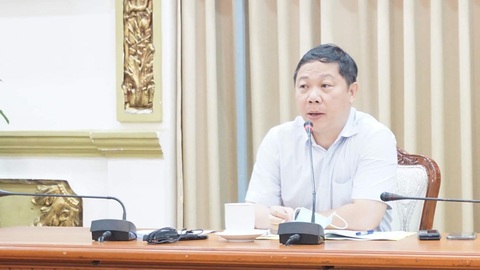 Phó chủ tịch TP.HCM: Mỗi em hi sinh mỗi chút để tất cả được đến trường - Ảnh 2. Phó chủ tịch TP.HCM: Mỗi em hi sinh mỗi chút để tất cả được đến trường - Ảnh 2.