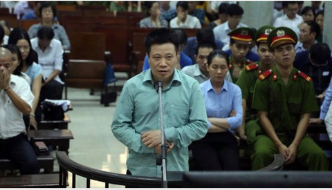 Đang ở tù, Hà Văn Thắm gửi gì đến phiên tòa Hứa Thị Phấn? - Ảnh 1. Đang ở tù, Hà Văn Thắm gửi gì đến phiên tòa Hứa Thị Phấn? - Ảnh 1.